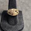 Image 1 : 10k Gold Ring with Flower Detail - 5.0 Gr