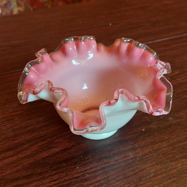 Fenton Ruffled Pink & White Crystal Crest Small 7" x 4" Glass Basket - Perfect