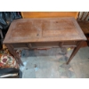 Image 2 : Vintage Singer Machine And Table 