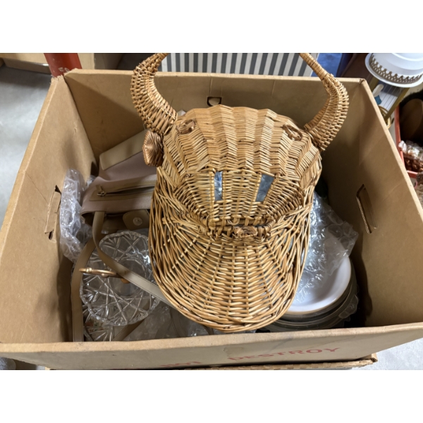 *Pick Up At Mantua Home-No Shipping Available*  Wicker Bull Head Wall Sculpture - Tons of Glass item