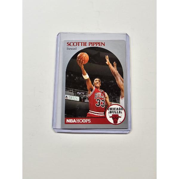 1990 NBA Hoops SCOTTIE PIPPEN Chicago Bills Basketball Card #69 - Mint Condition