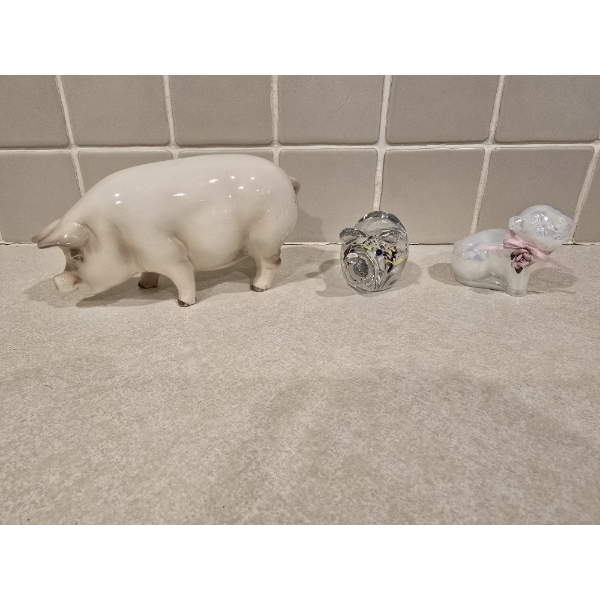 Fenton, Goebel & Murano Glass Pigs - 3pc - 2.5" Tall, 7" Long, 2" Tall