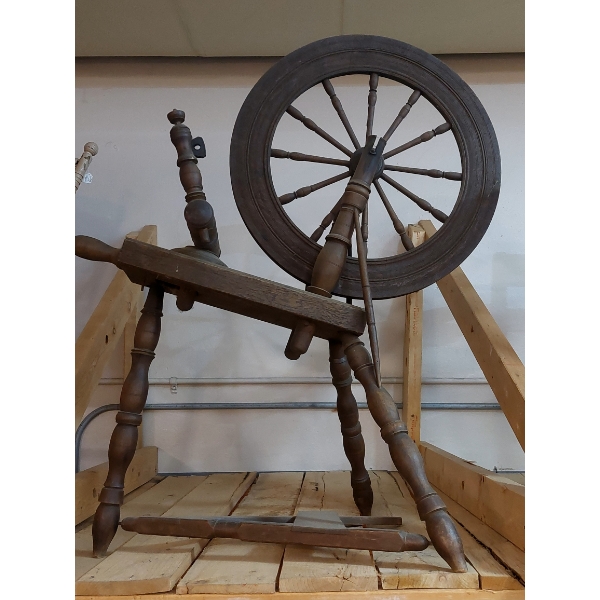Antique Wooden Spinning / Flax Wheel - Intact As Shown 36" x 32" With 20" Wheel - Superb Example!