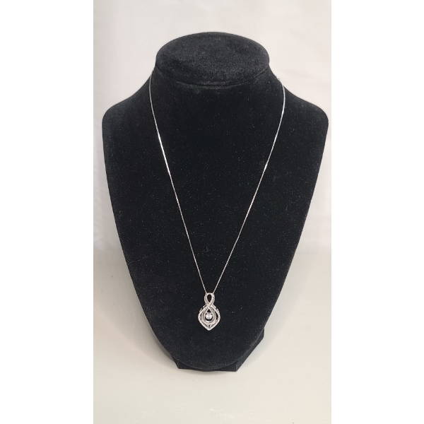 Women's Sterling Silver 18" Necklace With Diamond Teardrop Pendant - Weight: 4.1g
