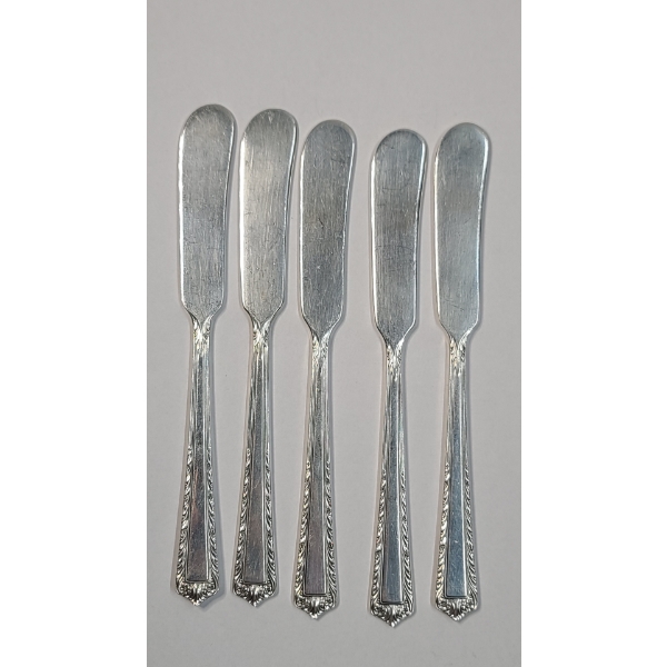 (5) Fine Arts Sterling Silver Co. Sterling Butter Spreaders In "Processional" Pattern - 132.3g
