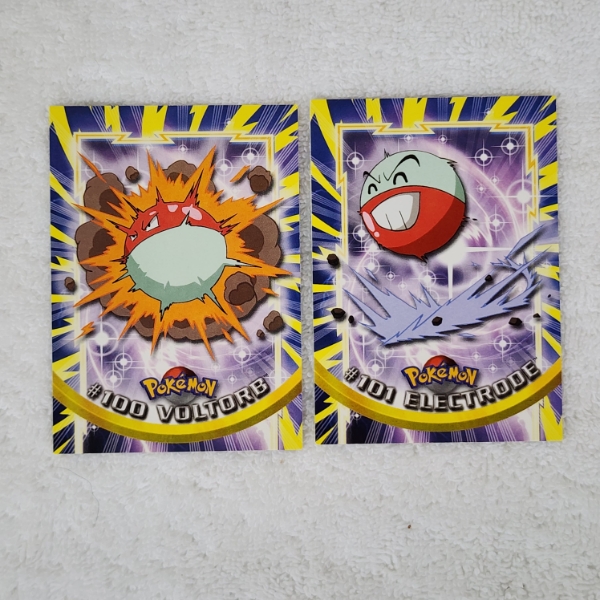 Two Vintage Topps Pokemon Trading Cards ~ Voltorb #100 & Electrode #101