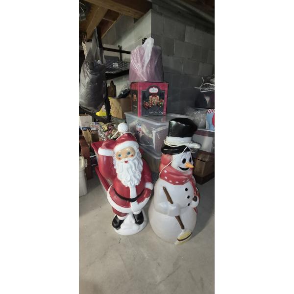 Louisville Home Pickup - Very Large Group - Asssorted Christmas Decor Including Light Up Statues Etc