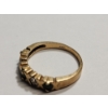 Image 3 : 10K Yellow Gold XOXO Green & Clear Stones Ring Size 4 TW: 1.5g