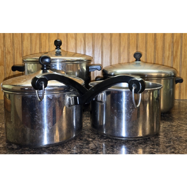 4 Piece Cookware Set - Large Stock Pot, Small Stock Pot and 2 Saucepans (3 Lids Total)
