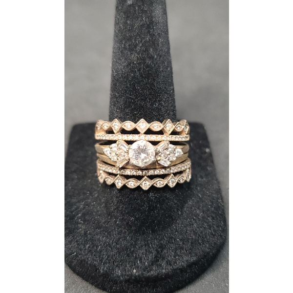 Women's 14K Gold Art Deco Ring With Diamonds - Size 9 - Weight: 9.1g
