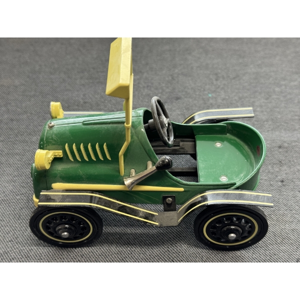 Hallmark "1964 Tin Lizzie" (QHG9023) 6" Kiddie Car Classics - Mint Condition