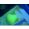Image 6 : URANIUM Adorable Degenhart Glass Dog Figurine  - White with Fawn - ~2.5 inches ~ BRILLIANT GLOW!