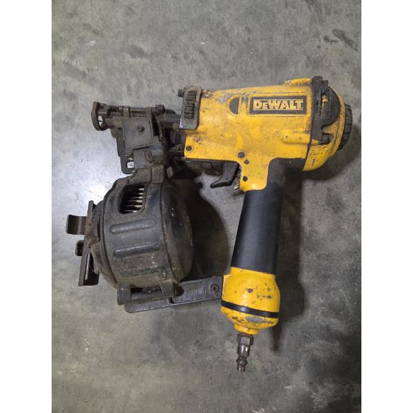 DeWalt Air Nailer