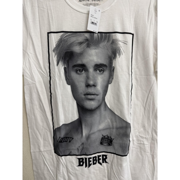 Vintage Justin Bieber Concert T-Shirt Size Large - Mint Condition With Tags