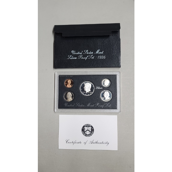 1995 United States Mint Silver Proof Set Featuring 90% Silver Kennedy Half Dollar