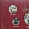 Image 3 : 1965 "No Mint Mark Collection" 5-Coin Boxed Set with 40% Silver Kennedy Half-Dollar