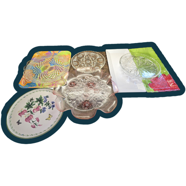 8 Assorted Serving Trays - Large Pink Tray 16"