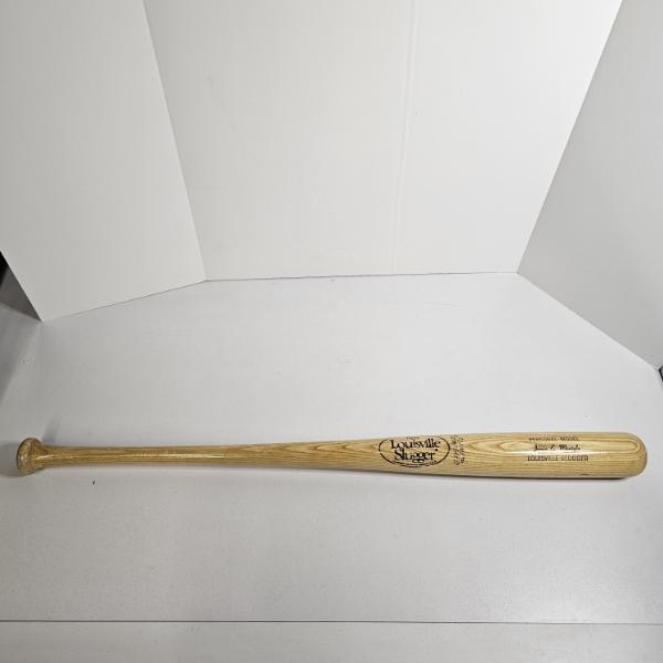 Louisville Slugger Flame Tempered Personal Model James E. Mantyla 33 Inch Wood Baseball Bat