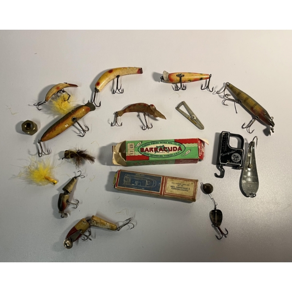 Vintage Fishing Lures- Assorted Fishing Lures- 13 Fishing Lures