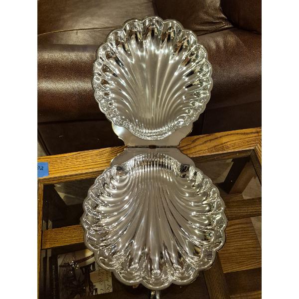 Fabulous Silver Plated Sea Shell Type Covered Serving Pan - Sorry Venus de milo not included