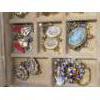 Image 3 : Vintage Velvet Look Jewelry Case With Beautiful Collection Of Costume Pieces Including Earrings, Pin
