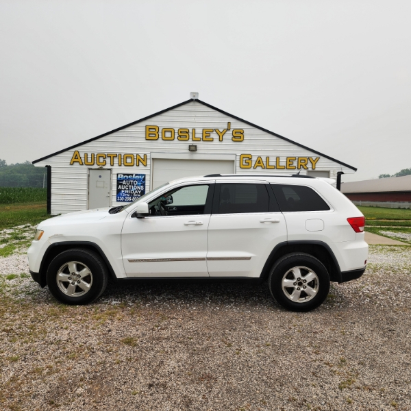 2013 JEEP Grand Cherokee Laredo 4WD 4D SUV With 134,454 Miles ~ 3.6L V6 MPI DOHC VVT Flex ~ 