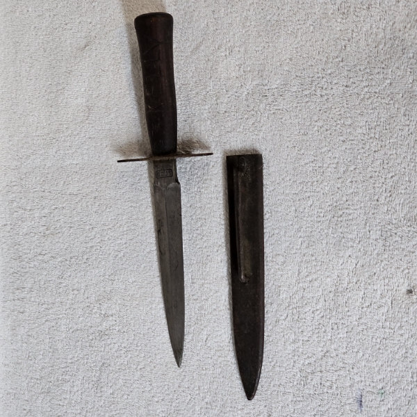Vintage SCCO Germany Double-Edged Fighting Dagger Knife With Metal Sheath (11")