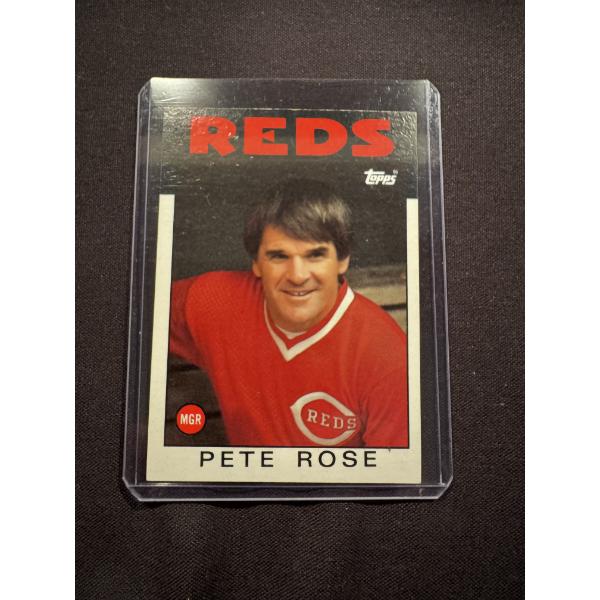 1986 Topps Pete Rose Cincinnati Reds Baseball Card - Mint Condition