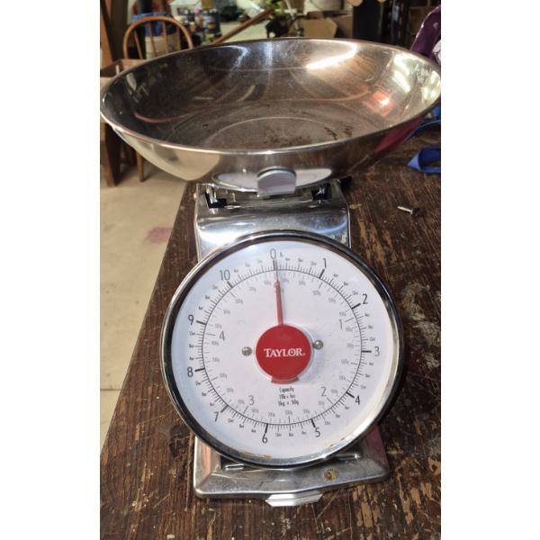 Louisville Home Pickup - "TAYLOR" Brand Stainless Steel Kitchen Scale With SS Tray  - Like New Cond