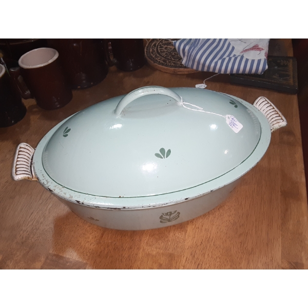 Vintage Cast Iron & Porcelain Oval Covered Cook Pot 16" by 9 1/2"  See Pics