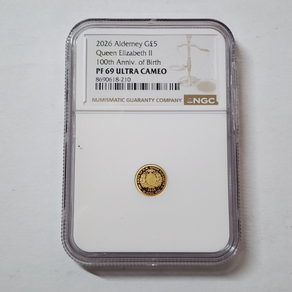 2026 Alderney 5 Pounds Queen Elizabeth II 100th Anniversary of Birth Gold Coin