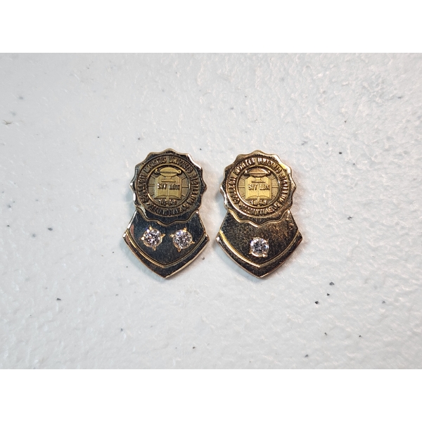 x2 Vintage "Montis Unionis" 10K Gold Pins with Gold-Filled Back Piece - TW: 4.4g