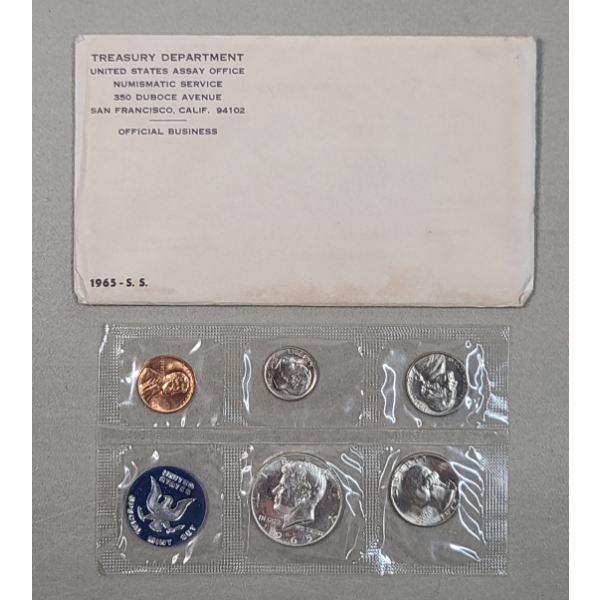 United States 1965 Special Mint Coin Set Including 1965 Kennedy 40% Silver Half Dollar