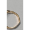 Image 5 : 14K Yellow Gold Ring With Clear Baguette Cut Stone - Size 6 - Weight: 1.5g