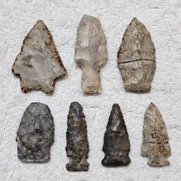EARLY AMERICAN! Antique Assortment of Native American Stone Artifacts including Arrow/Spear Heads