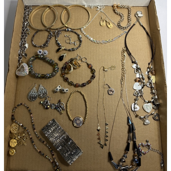 Tons of Beautiful Costume Jewelry!! - Lots of Bracelets - 5 Necklaces - (8) Sets of Earrings 