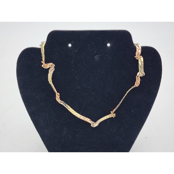 14K Gold Herringbone Chain Approx. 16in - Some Tangles/Damage - TW: 25.8g