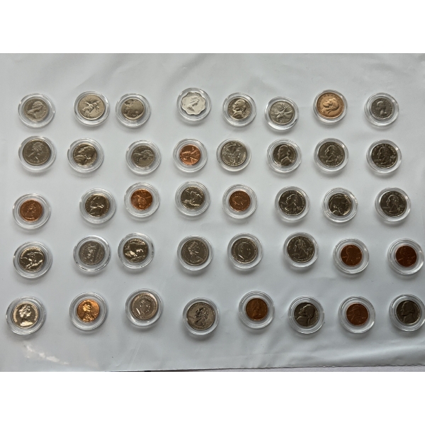  Lot Of 40 Coins In Case Holders - Great Condition