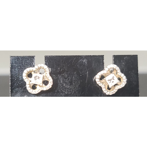 18K White Gold Princess-Cut Diamond Earrings With Separate Clover-Shaped Earring Jackets - 2.4g