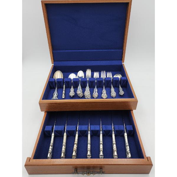 Beautiful Towle "El Grandee" 1964 Sterling Silver Flatware Set in Wooden Storage Box TW: 1964g