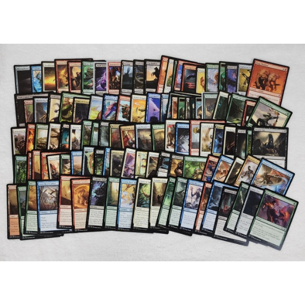Over 100 Assorted Magic The Gathering MTG Trading Cards