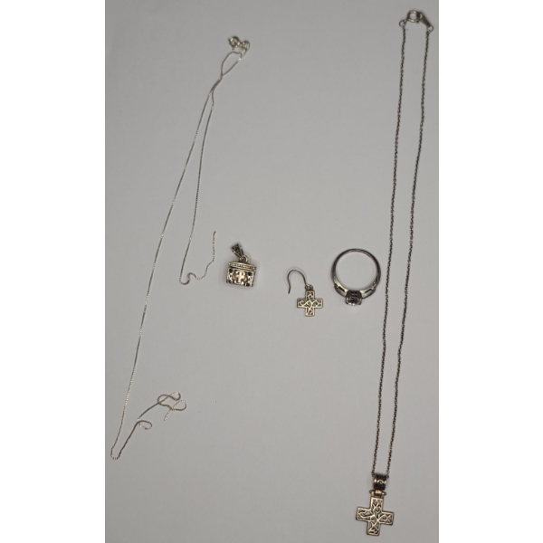 Assorted Sterling Silver Jewelry Pieces (Inlcuding Scrap Sterling Necklace) - Total Weight: 14.5g
