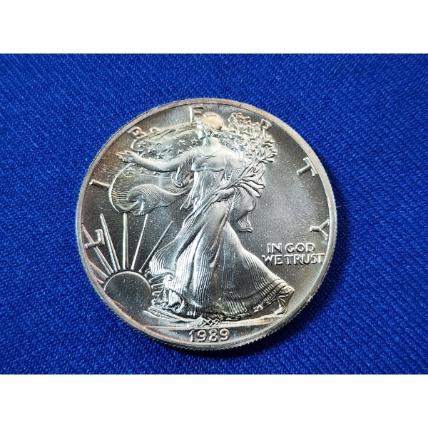 1989 Silver American Eagle - 1 Ounce .999 Fine Silver 