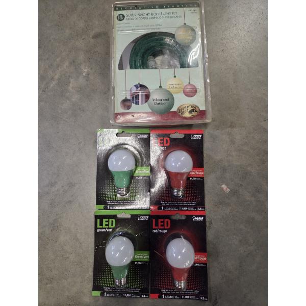New! 18 Foot Green Rope Light, And 2 Red & 2 Green LED Bulbs