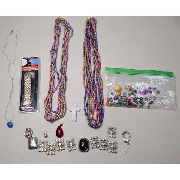 Lot Of Assorted Jewelry Pieces & Jewelry Making Pieces