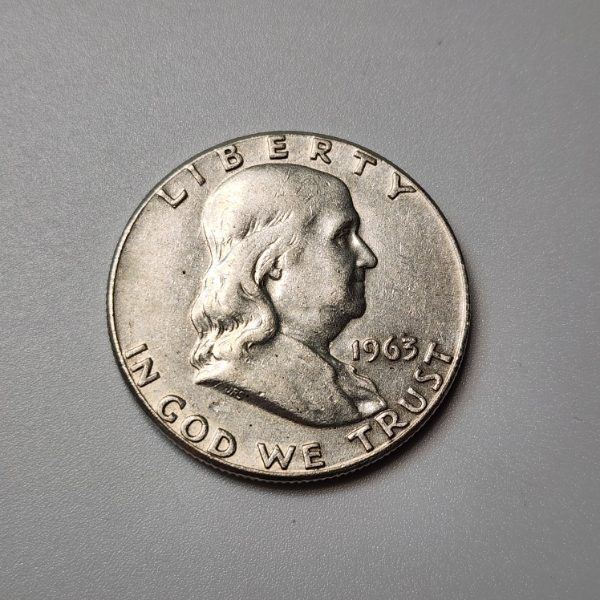 United States 1963 90% Silver Franklin Half Dollar - in Capsule 