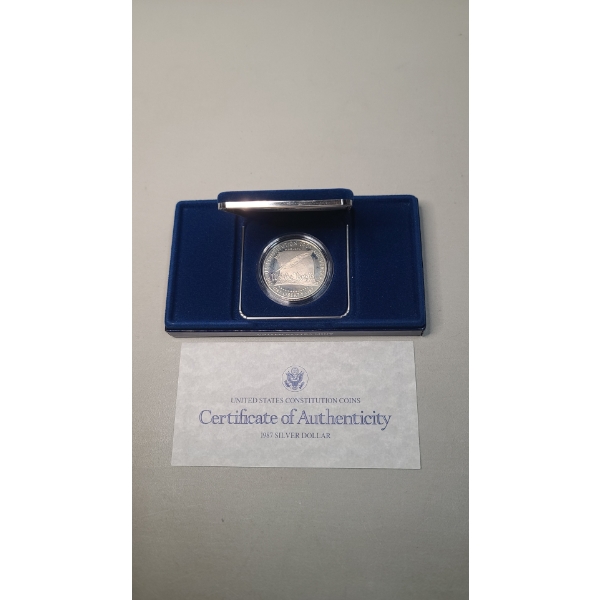 1987 United States Mint U.S Constitution Commemorative Bicentennial 90% Silver Dollar With COA