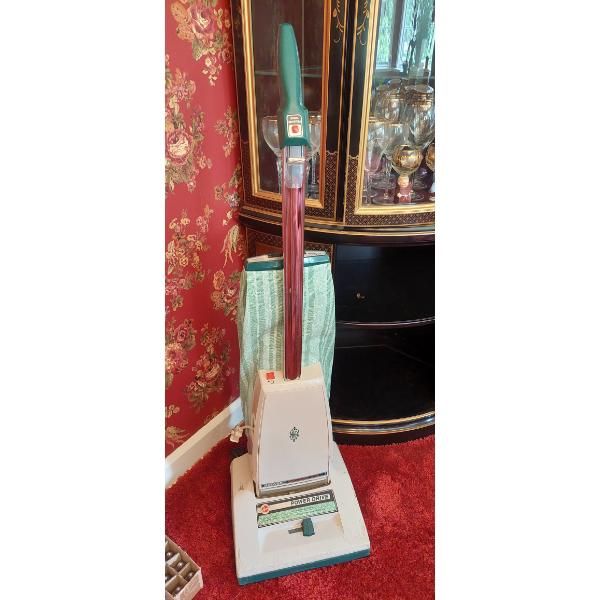 Hoover Power Drive Vacuum Cleaner In Good Working Condition - Unit is well maintained.