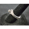 Image 6 : Beautiful 14K White Gold Diamond Ring Set Weighing 5.6 Grams - SIZE 6