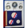 Image 2 : 1976 United States Bicentennial SILVER Proof Coin Set in Original Packaging With Protective Capsules